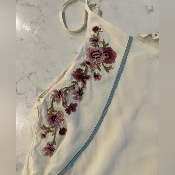 In Loom Floral Tank Top Size Small - Picture 4 of 6